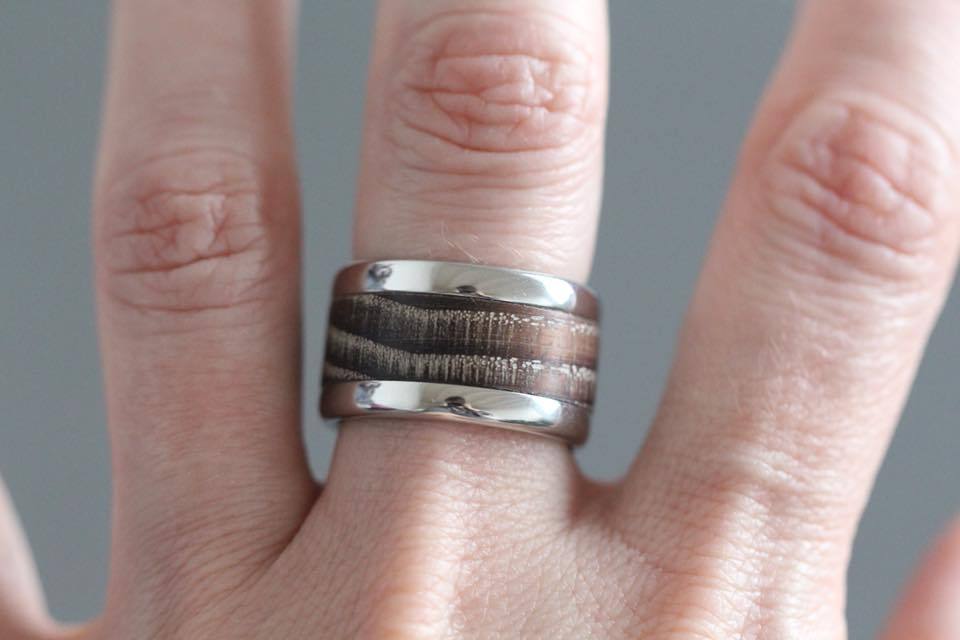 BASE LARGE EN ACIER INOXYDABLE, ARRONDIE POLIE (13MM)