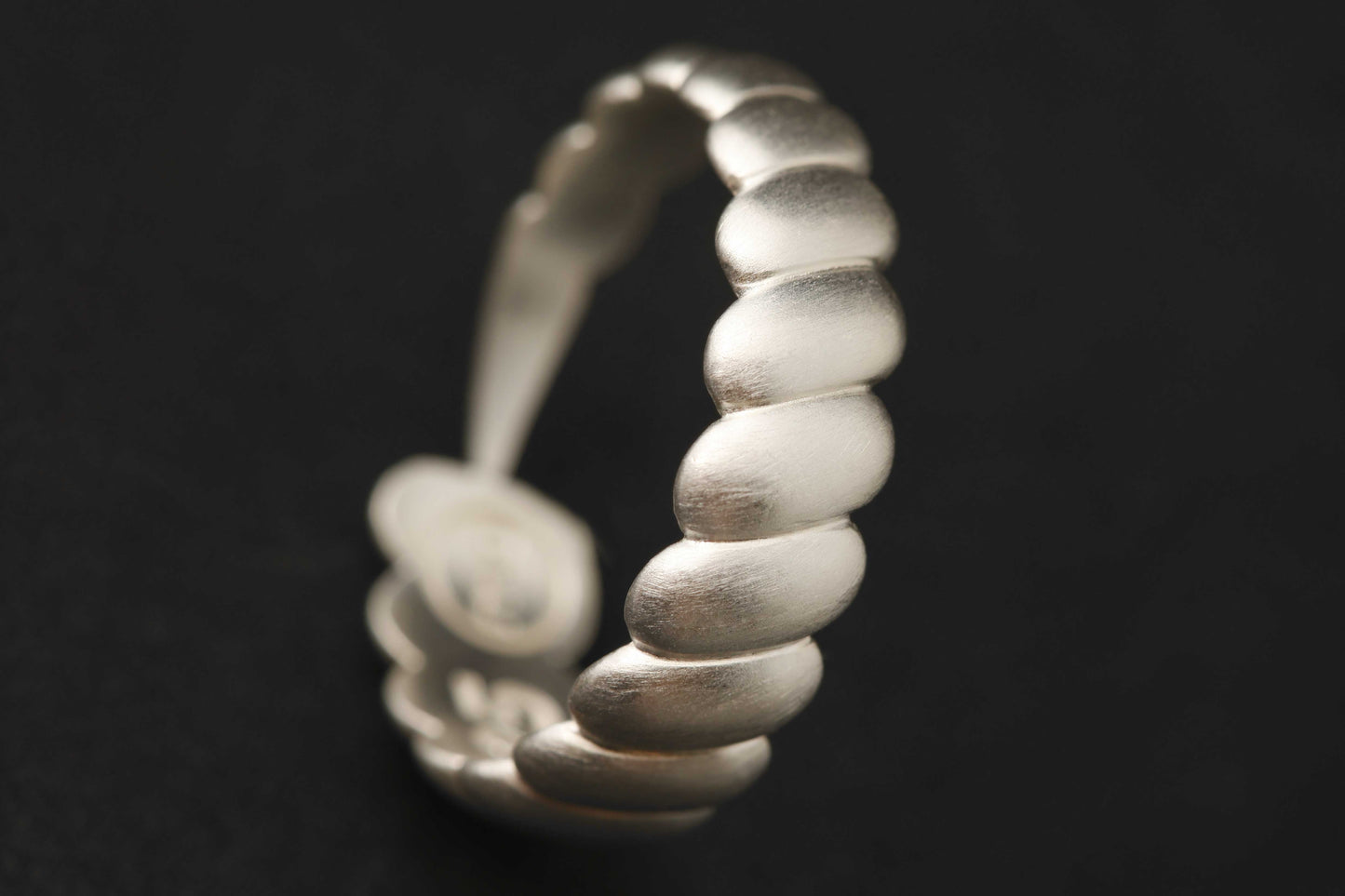 Gefährten-Ring „Einhorn“ aus Silber, matt