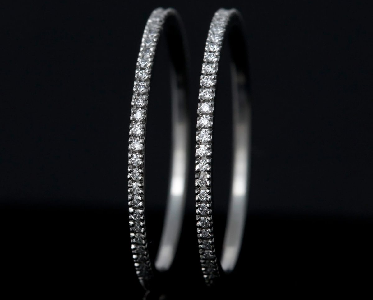 Mini addon en acier serti de diamants blancs 0.9mm