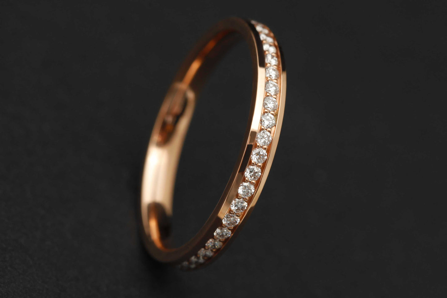 Compagnon en or rose entièrement serti de diamants 1.3mm (sertissage néocanal)